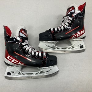 NEW Intermediate CCM JetSpeed XTra Hockey Skates Size 5