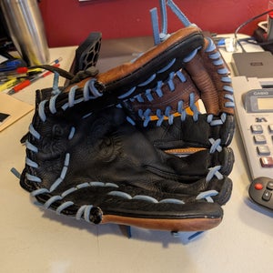 Infield RH Rawlings D1175BDB Baseball Glove 11.75" (Used)