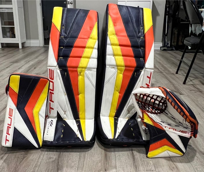 33" +3 True Catalyst PX3 Regular Goalie Full Set