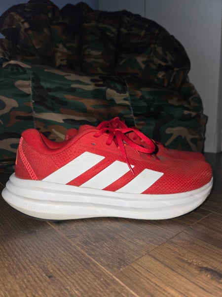 Red Men's Size M 10.0 (W 11.0) Adult Adidas Shoes (Used)