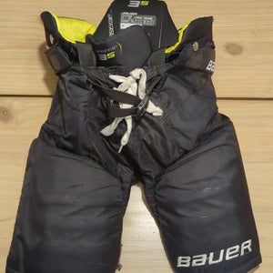 Junior Large Bauer Supreme 3S Hockey Pants (Used)