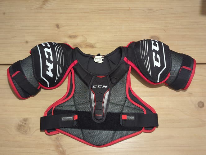 Medium Senior CCM Jetspeed Edge Shoulder Pads (Used)