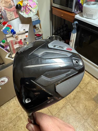 9* Left Handed Titleist tsi2 Driver 9 Degree Regular Flex Shaft Lefty