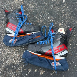 Intermediate CCM JetSpeed FT6 Hockey Skates | Size 4