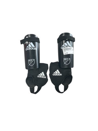 Adidas (Used) Medium Black Shin Guards