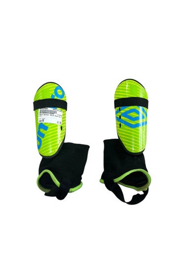 Used Umbro Soccer Shin Guards Youth Green MD 11833-S000164690