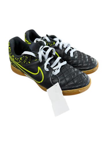 Nike (Used) Black Indoor Cleats