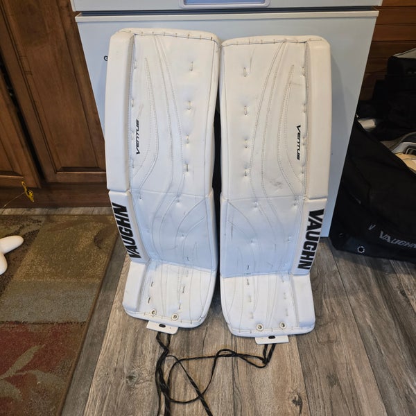32" Vaughn Ventus LT88 Goalie Leg Pads Pro Stock (Used)
