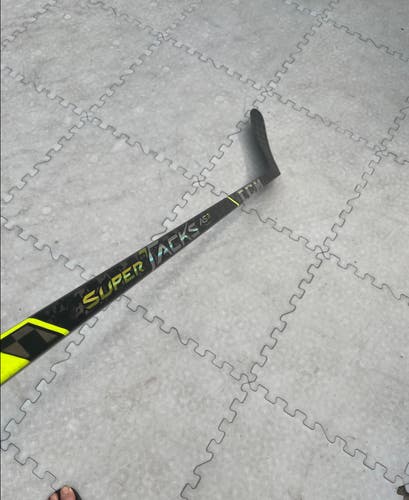 Intermediate CCM Super Tacks AS3 Pro Left Hand Hockey Stick P28 Pro Stock (New)