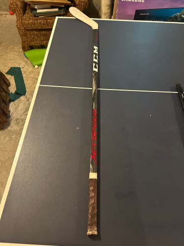 Senior CCM JetSpeed Pro Left Hand Hockey Stick P28 (Used)