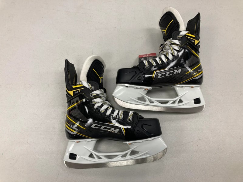 NEW Junior CCM Super Tacks AS3 Hockey Skates Size 3