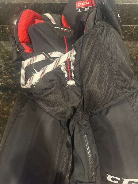 Junior Large CCM JetSpeed FT390 Hockey Pants (Used)