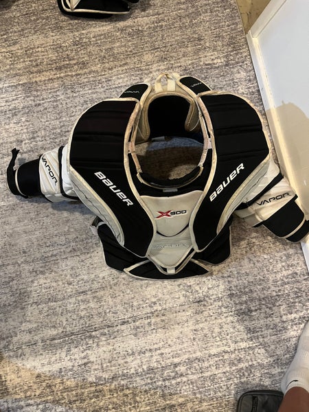 Bauer X900 hockey goalie Chest Protector