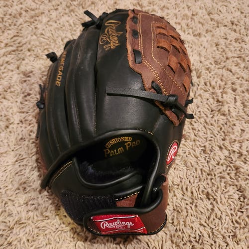 Rawlings RH Renegade Baseball/Softball Glove 12.5"  Nice Glove Infield/Outfield