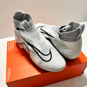 New Nike Alpha Menace Elite 3 Size US M 10.5