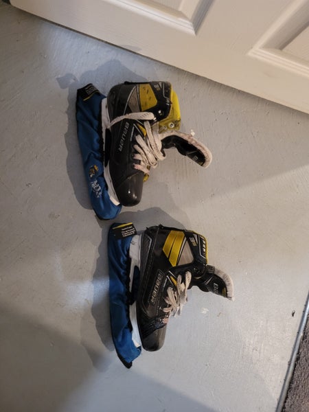 Bauer Supreme 3S Hockey Goalie Skates Extra Wide Width Size 3.5 (Used)