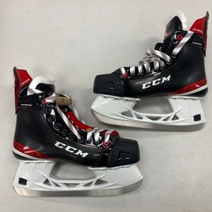 NEW Senior CCM JetSpeed XTra Hockey Skates Size 7.5