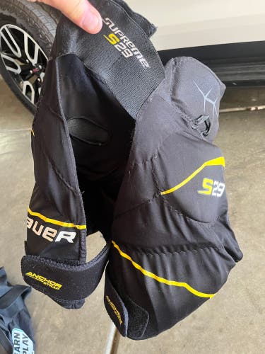 Bauer Supreme s29 Girdle - Jr Medium