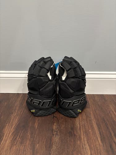 Bauer Vapor Hyperlite Gloves 13" (New) All Black