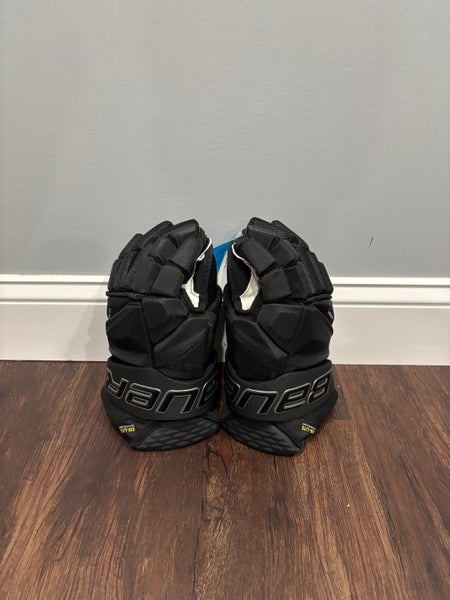 Bauer Vapor Hyperlite Gloves 13" (New) All Black