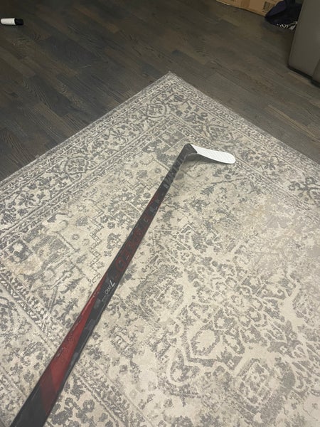 CCM JETSPEED FT7 Pro (65 Flex P29)