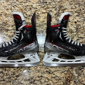Used Bauer Vapor 3X Hockey Skates Senior Size 7 Fit 3