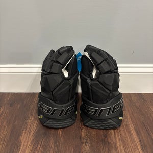 Bauer Vapor Hyperlite Gloves 14” (New) All Black