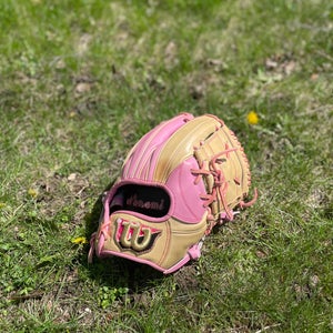 RARE three glove wilson lot (Wilson Staff, A2k, A2000)