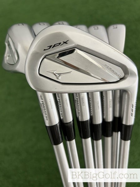 Mizuno JPX 925 Forged Iron Set 4-P / KBS Tour C-Taper Lite 110 Stiff