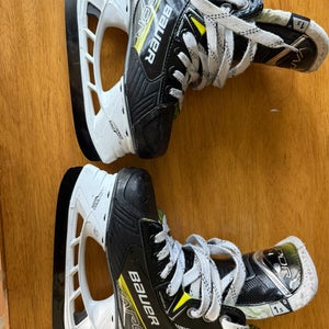 Bauer hockey skates
