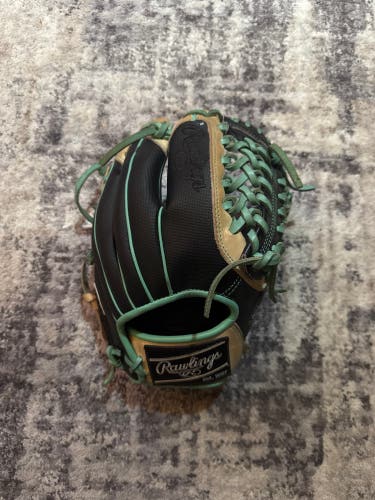 Rawlings RH Infield Heart of the Hide Baseball Glove 11.5" (Used)