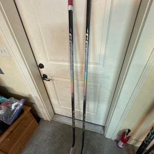 2 pack Senior CCM JetSpeed FT8 Pro Right Handed Hockey Stick P28  (New) 75 flex