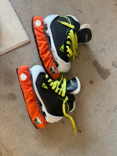Graf Goalie Skates - Youth 4