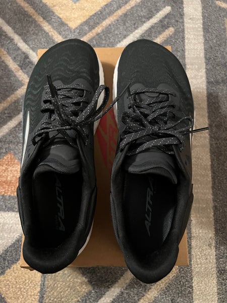 Altra Torin Black Women's Size 12.0) running shoes (Used)