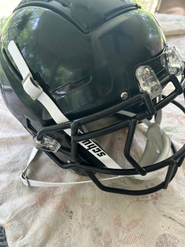 Adult Schutt F7 LX1 Helmet (Used)