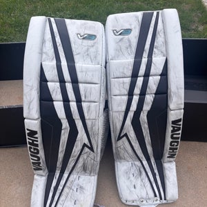 33"  Vaughn V9 Goalie Leg Pads (Used)