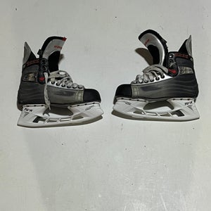Bauer XXX Hockey Skates Regular Width 8 (Used)
