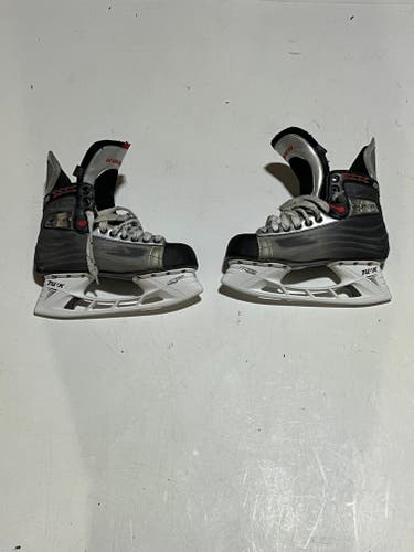 Bauer XXX Hockey Skates Regular Width 8 (Used)