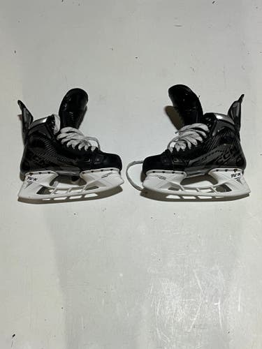 CCM AS-V Pro Hockey Skates Regular Width Pro Stock 8 (Used)