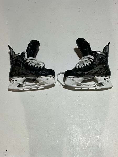CCM AS-V Pro Hockey Skates Regular Width Pro Stock 8 (Used)