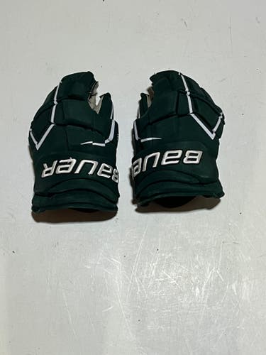 Michigan State Bauer Supreme Ultrasonic Gloves 15" Pro Stock (Used)