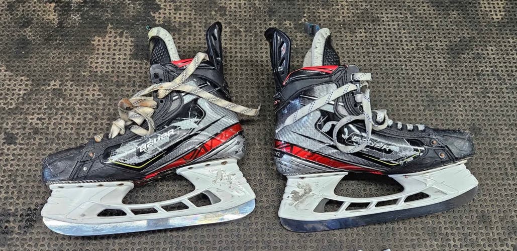 Bauer Vapor 2X Pro Hockey Skates Regular Width Pro Stock 8.5 (Used)