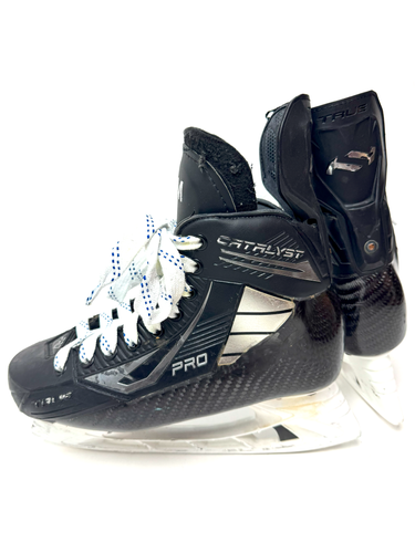 True Catalyst Pro Skates Size 8 Regular
