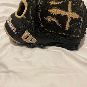 Wilson A2000 SuperSkin B23 12" Pitcher's Glove: WBW101391