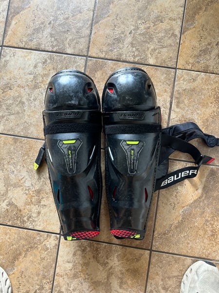 Senior Bauer 16" Vapor Hyperlite (Used)