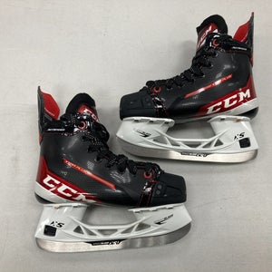 NEW Junior CCM Jetspeed XTRA PLUS Hockey Skates Size 2.5