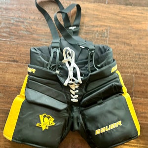 Intermediate Large Bauer Elite Hockey Goalie Pants (Used)
