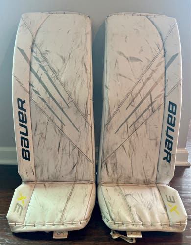 Large Bauer Vapor 3X Goalie Leg Pads (Used)