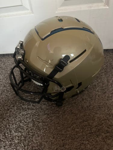 Adult Large Schutt F7 VTD Helmet (Used)