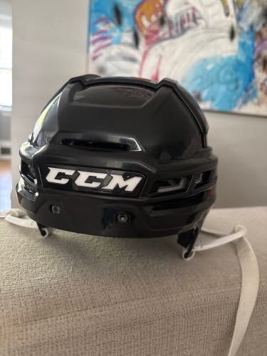 Small CCM Tacks 910 Helmet (Used)